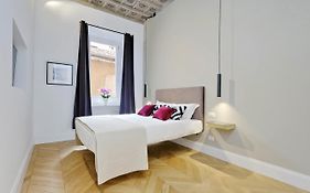 Eve Guest House At Trevi Fountain