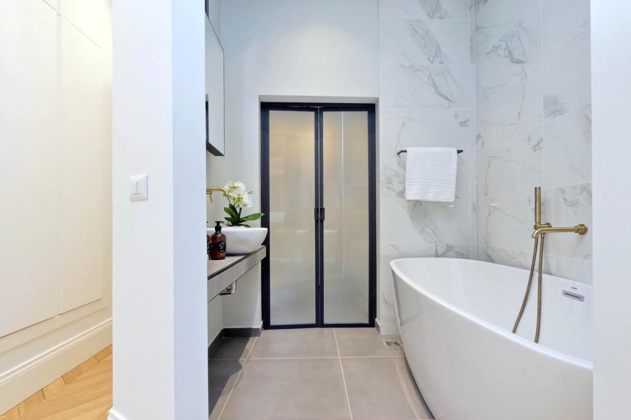 Eve Guest House At Trevi Fountain Roma Exterior foto